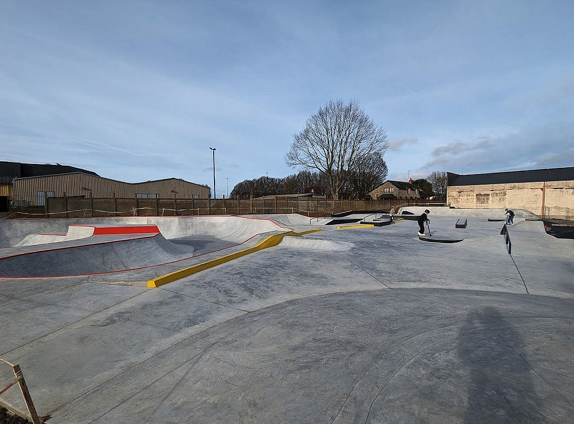 Alençon Skatepark Alençon Skate Spot 4/5