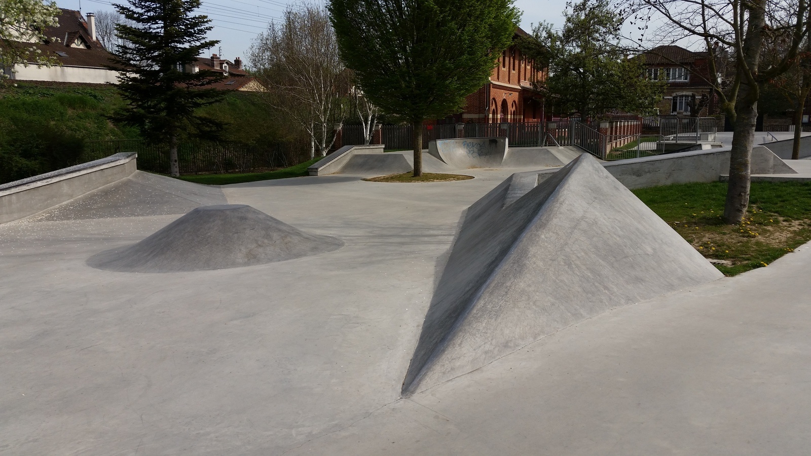 Poissy Skatepark Poissy Skate Spot 5/5