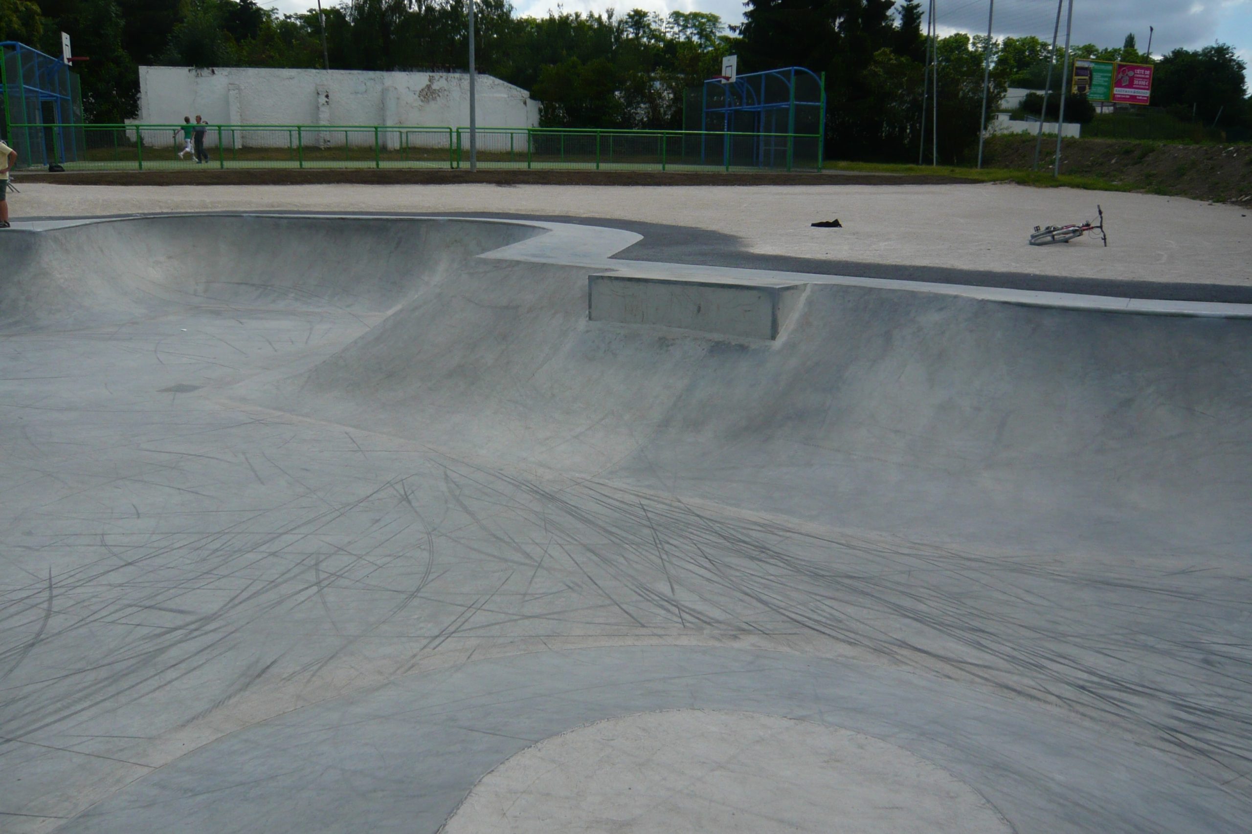 Base de Loisirs Skatepark Ablis Skate Spot 4/5