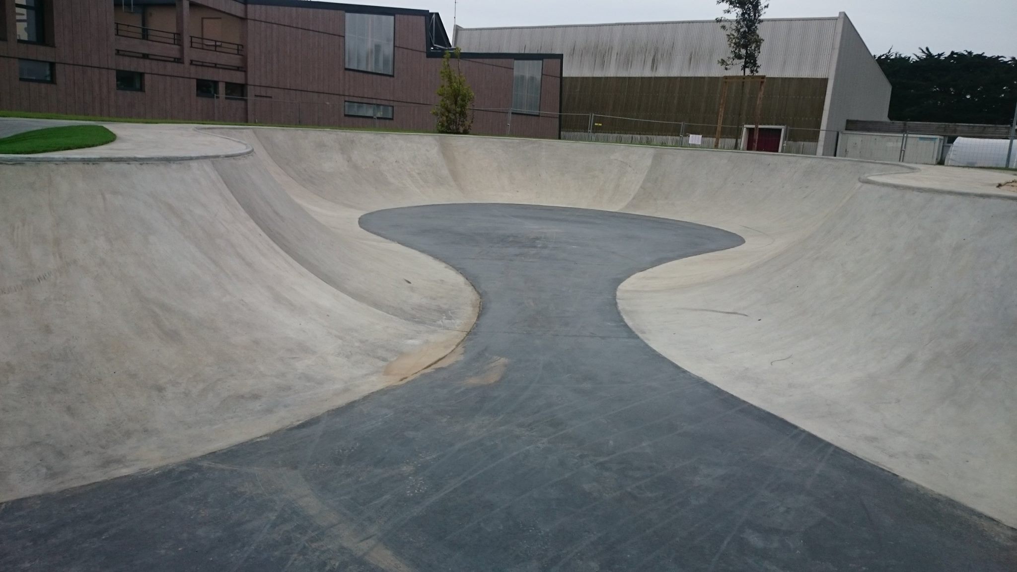 La Piscine Skatepark Étel Skate Spot 3/5