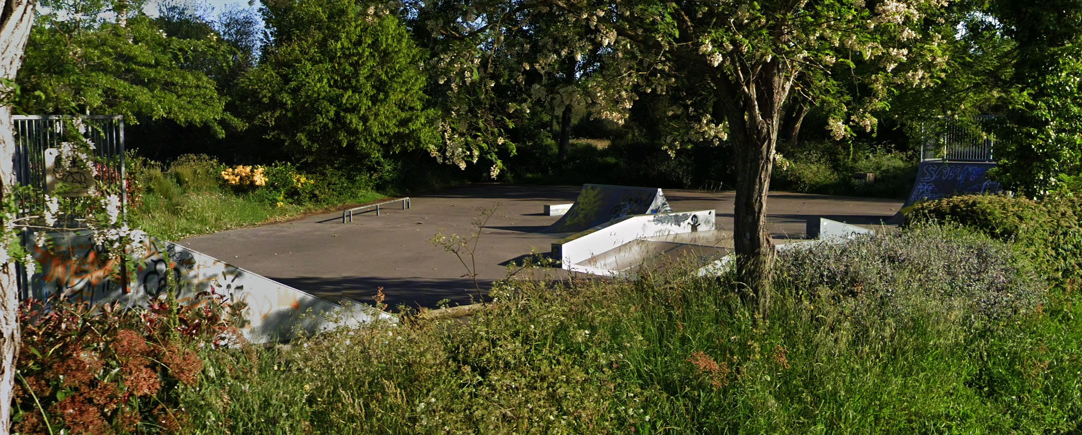 Espace Sports Skatepark La Plaine sur Mer Skate Spot 2/5