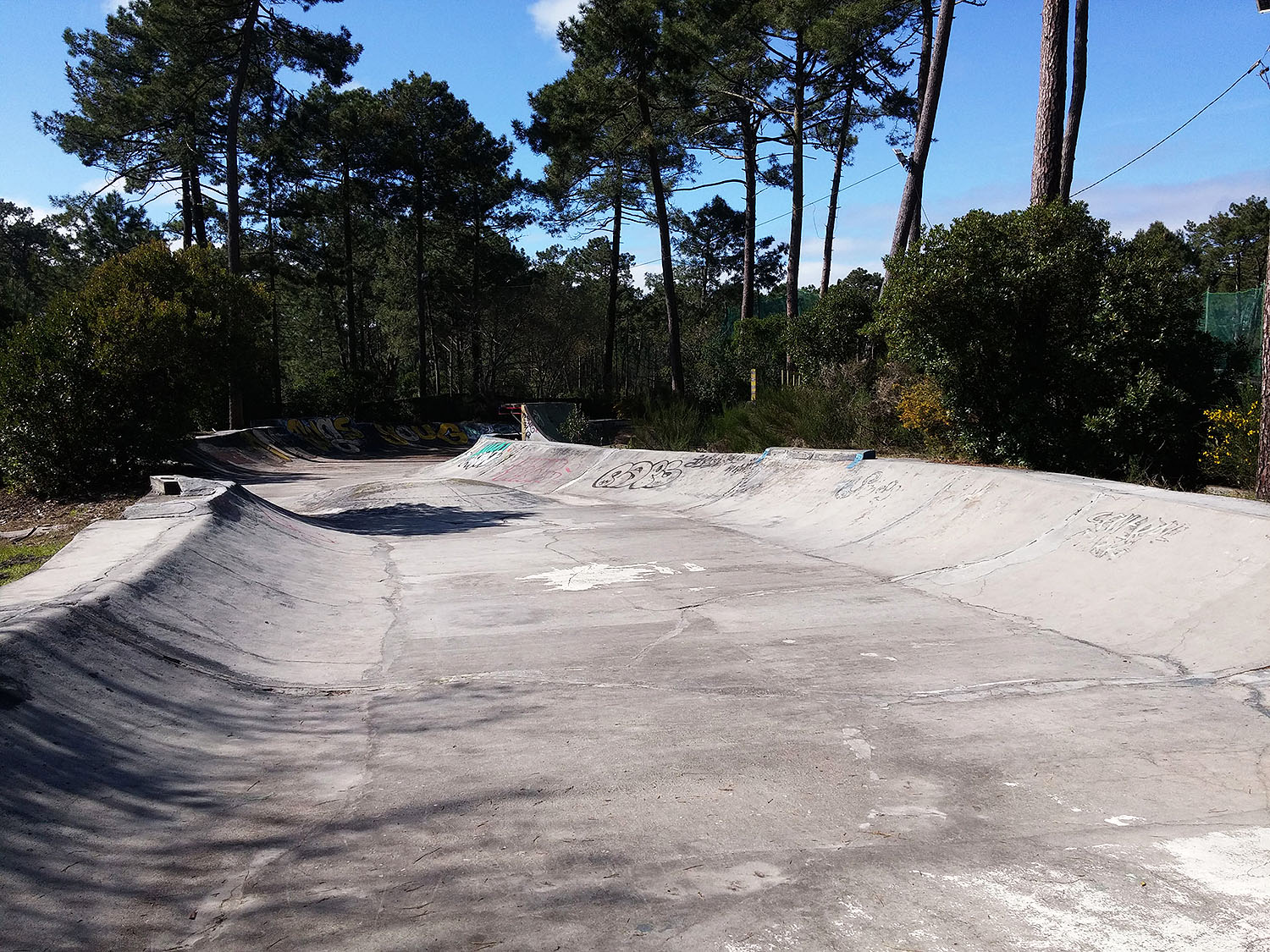 Matoucat Bowl Lège Cap Ferret Skate Spot 3/5