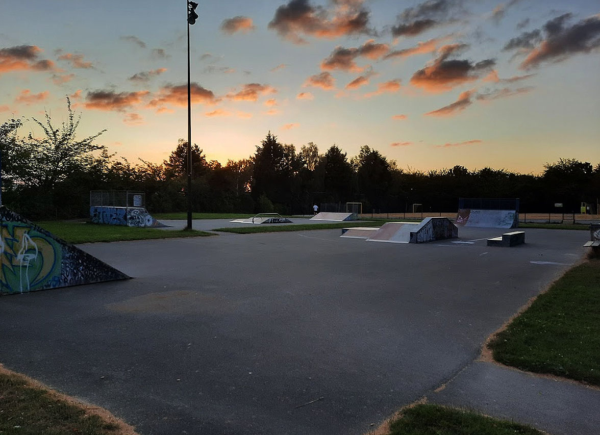 Lycée Monod Skatepark Le Rheu Skate Spot 2/5