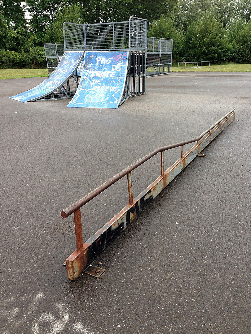 Stade du Moulin Skatepark Gravelines Skate Spot 2/5