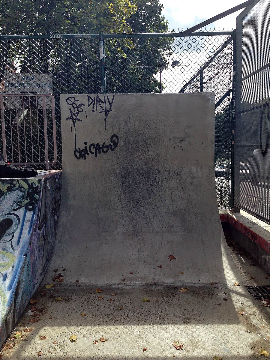 Jemmapes Skatepark Paris Skate Spot 3/5