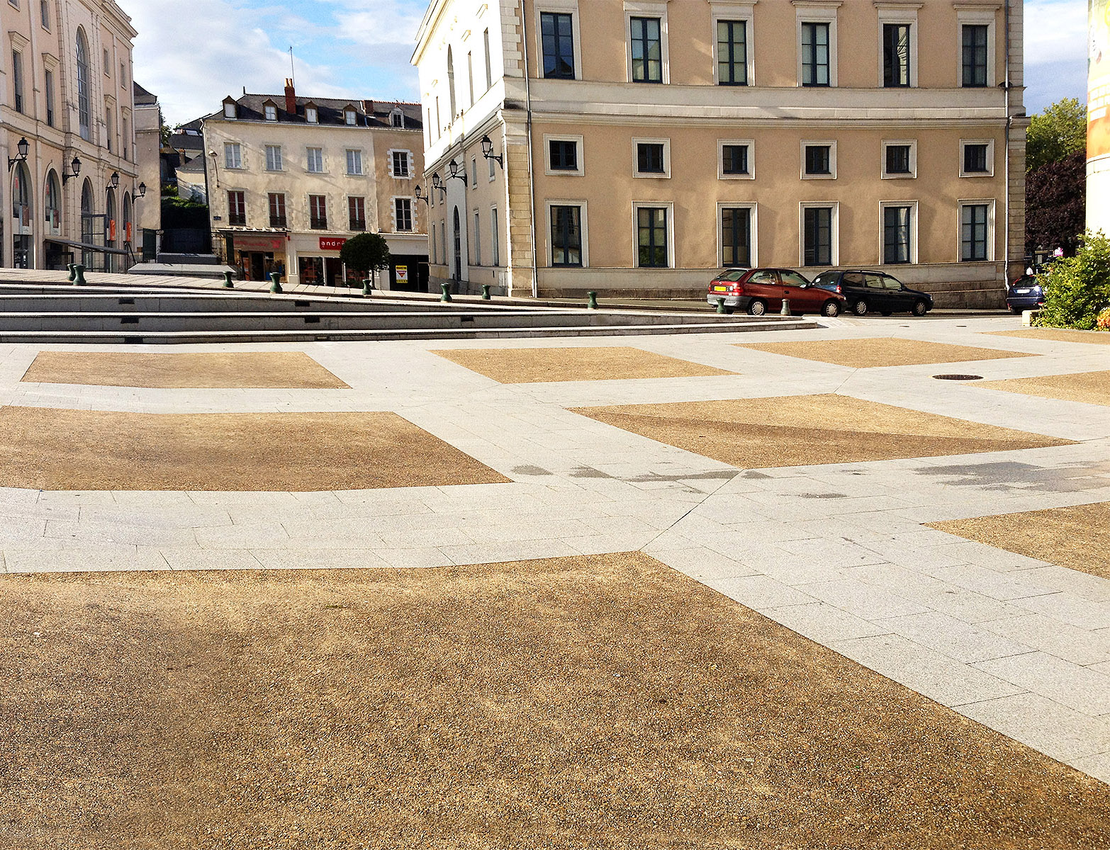 Place des Remparts Spot Street Laval Skate Spot 3/5