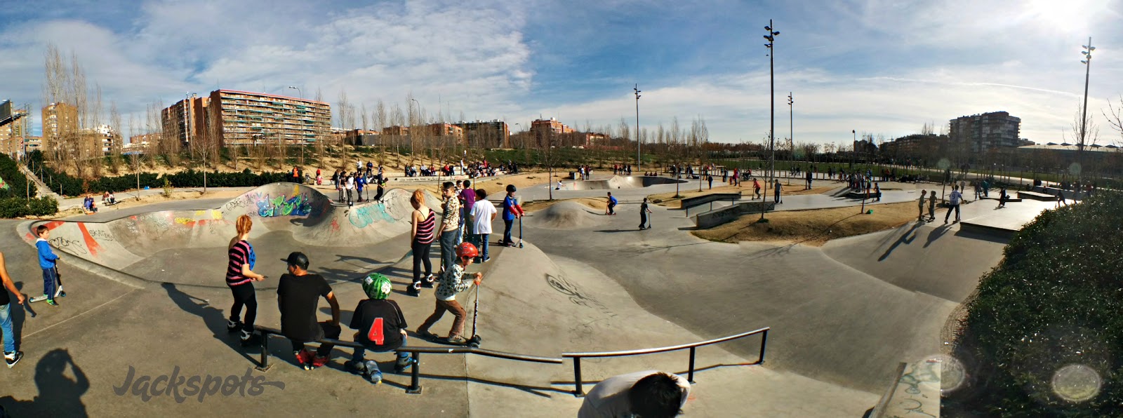 Rio Legazpi Skatepark Madrid Skate Spot 5/5