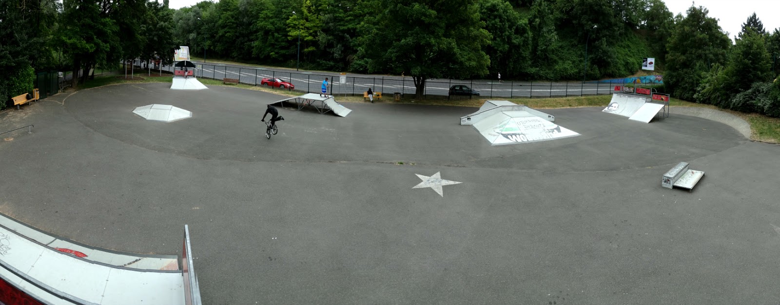 La Poterne Skatepark Massy Skate Spot 2/5
