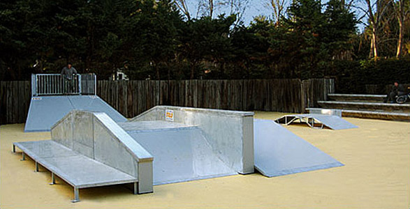 Pont Thorez Skatepark Port de Bouc Skate Spot 2/5