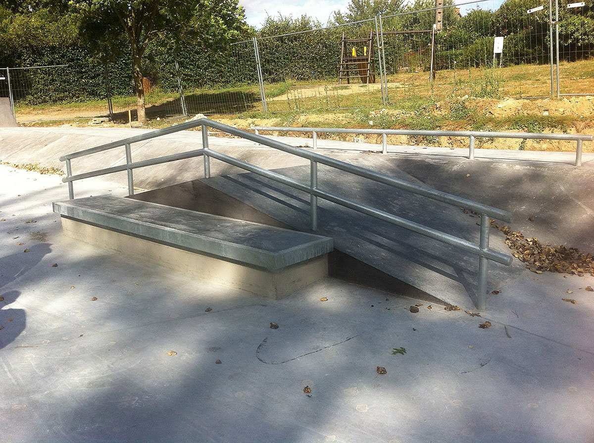 Parc Skatepark Guipry Messac Skate Spot 3/5