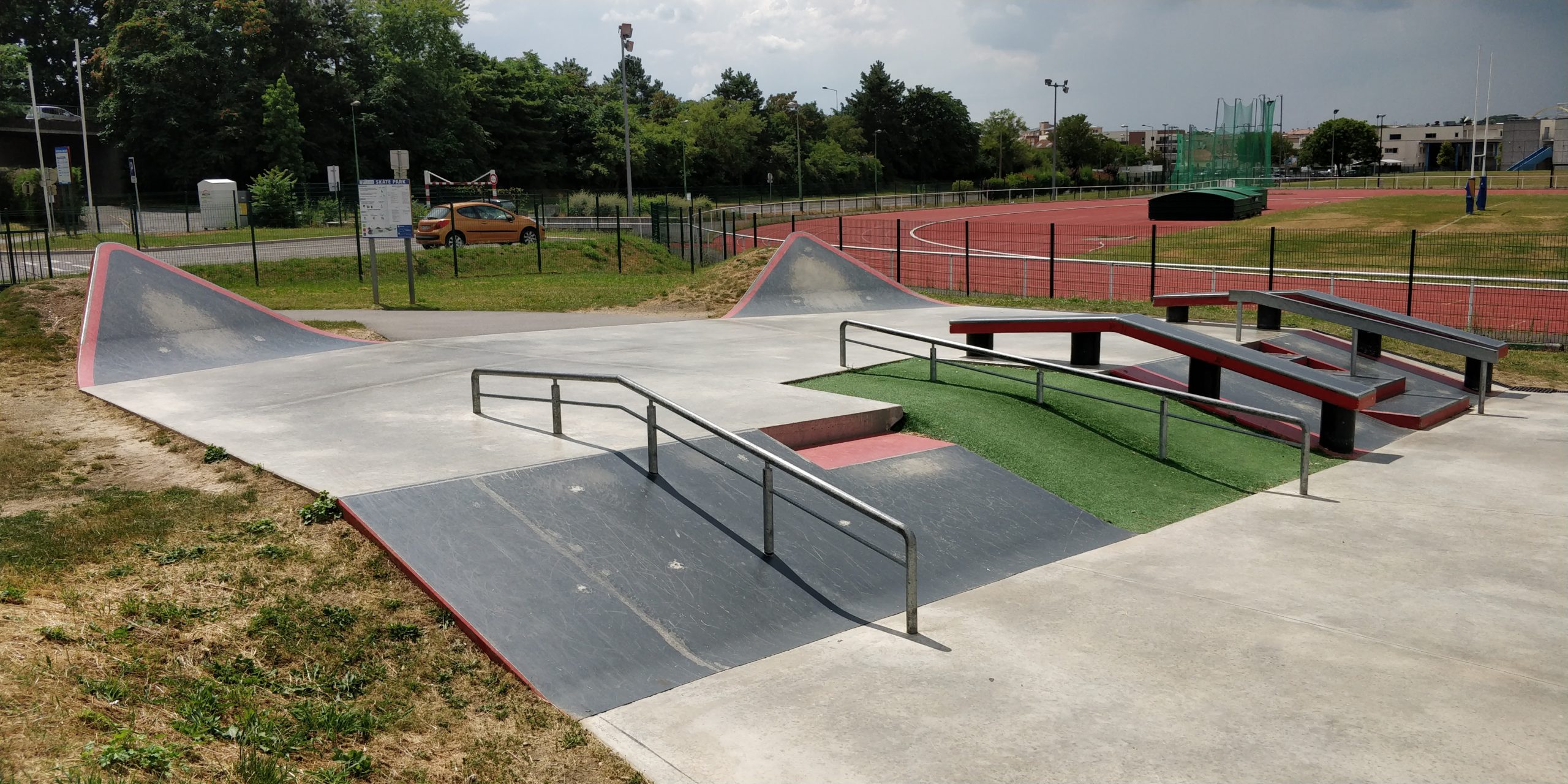 Georges Tauziet Skatepark Meaux Skate Spot 3/5