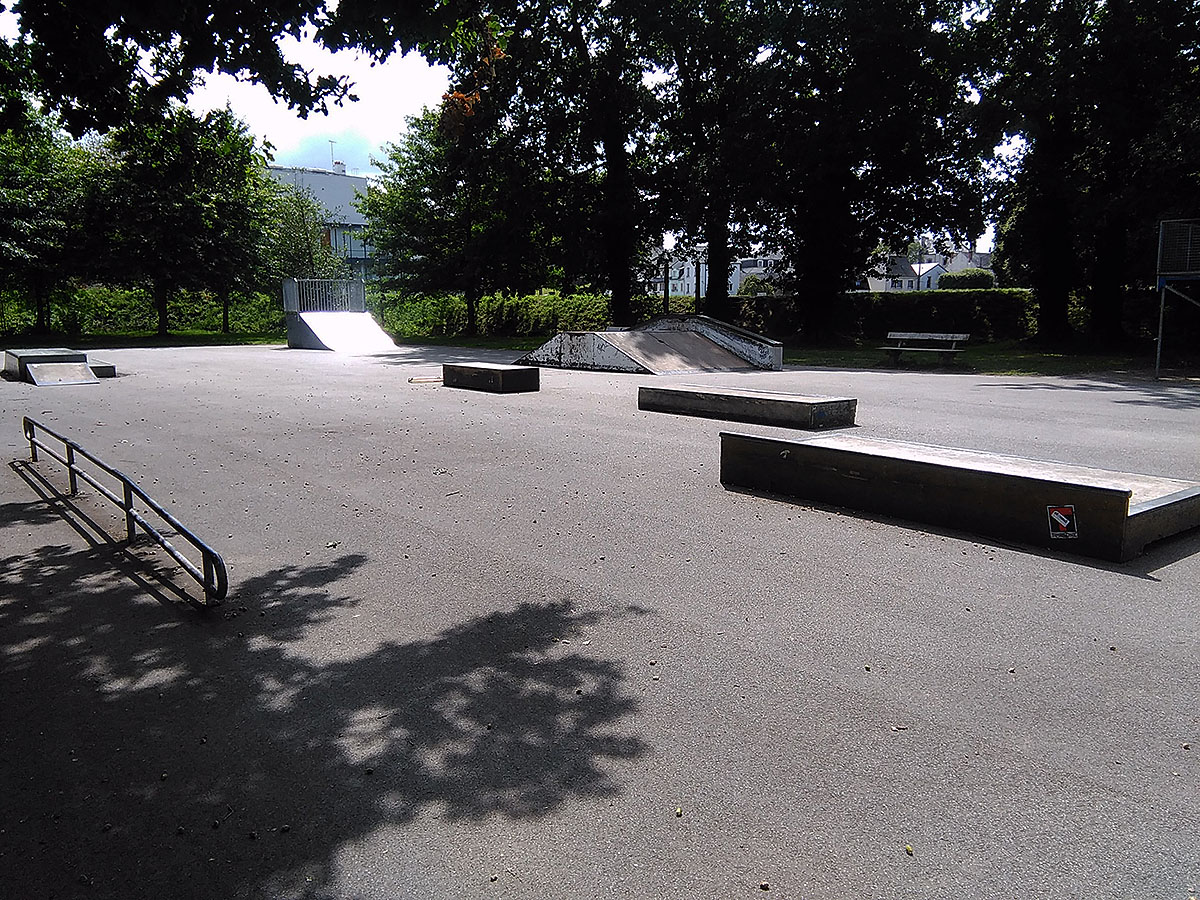 Toulboubou Skatepark Pontivy Skate Spot 1/5
