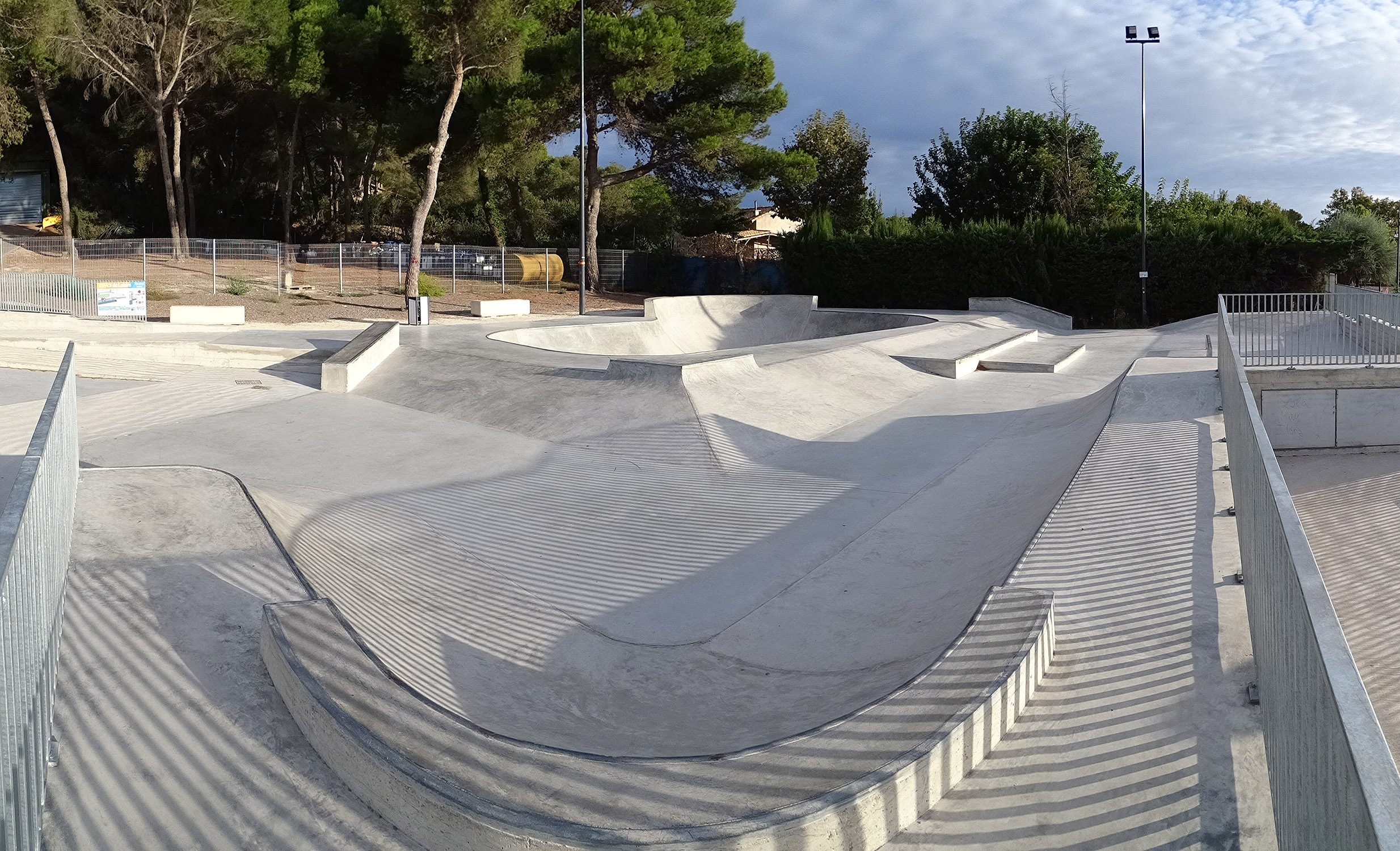 Jardin Antique Skatepark Balaruc les Bains Skate Spot 3/5