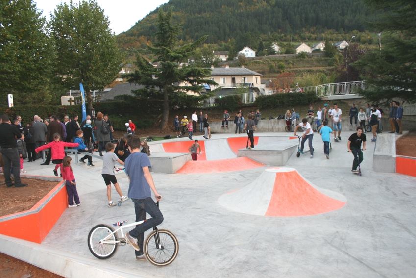 Jardin Couderc Skatepark Mende Skate Spot 3/5