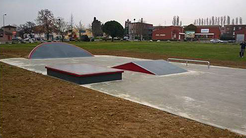 La Tuilerie Skatepark Saint-Jean Skate Spot 1/5