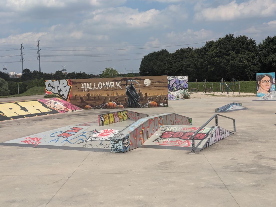 Blue Beach Skatepark Valenton Skate Spot 4/5