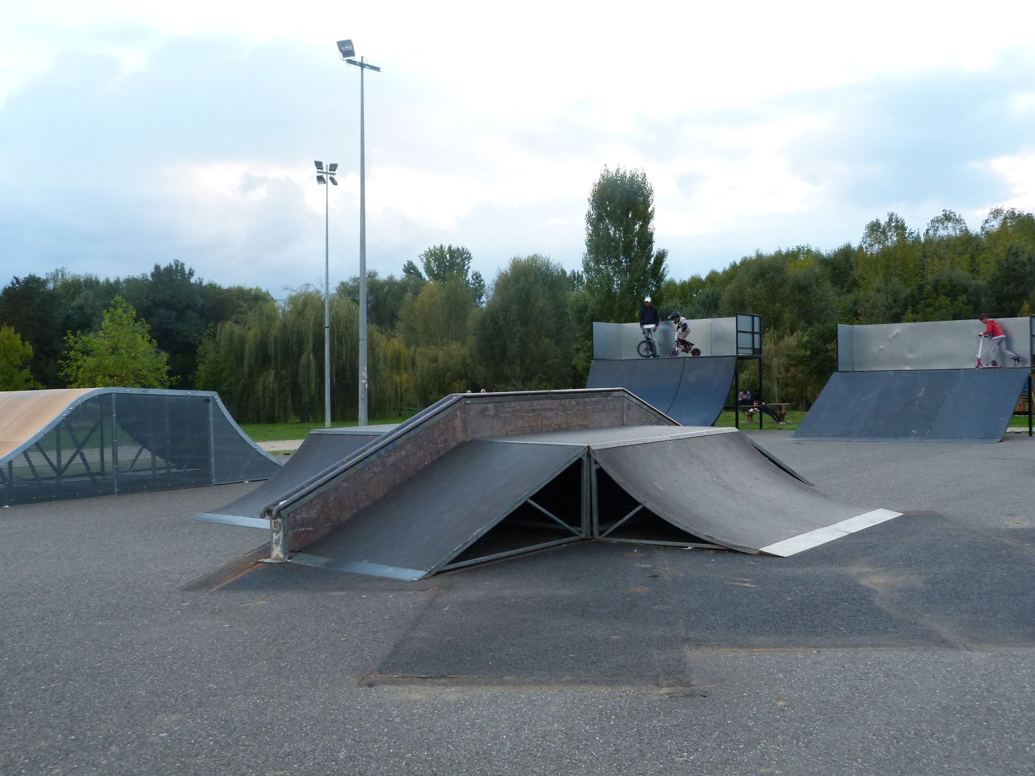 La Filhole Skatepark Marmande Skate Spot 2/5