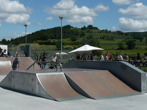 Tennis Club Skatepark Villedieu Skate Spot 3/5