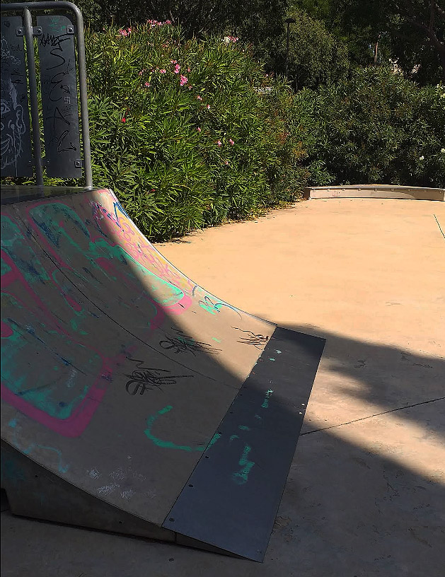 Les Lices Skatepark Arles Skate Spot 1/5
