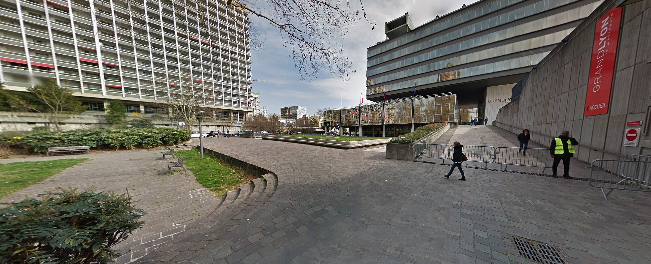 Grand Lyon Spot Street Lyon Skate Spot 2/5
