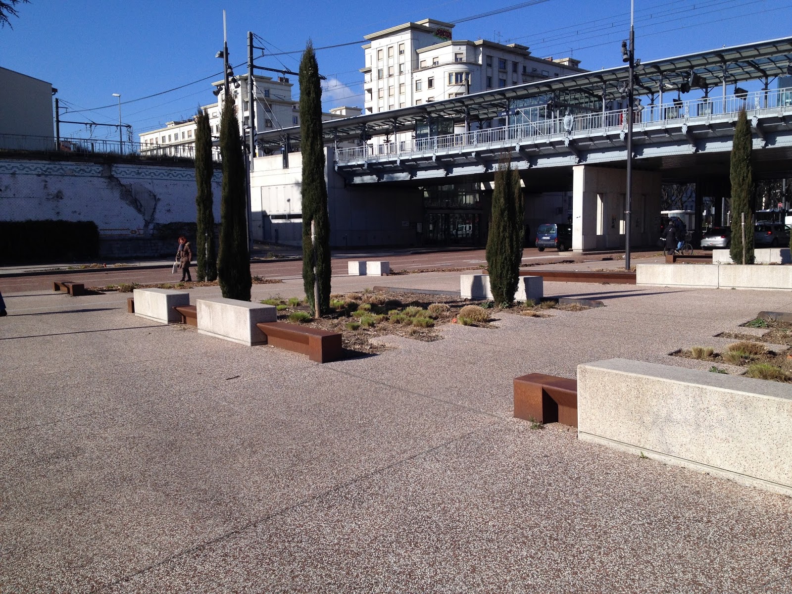 Gare Jean Macé Spot Street Lyon Skate Spot 2/5