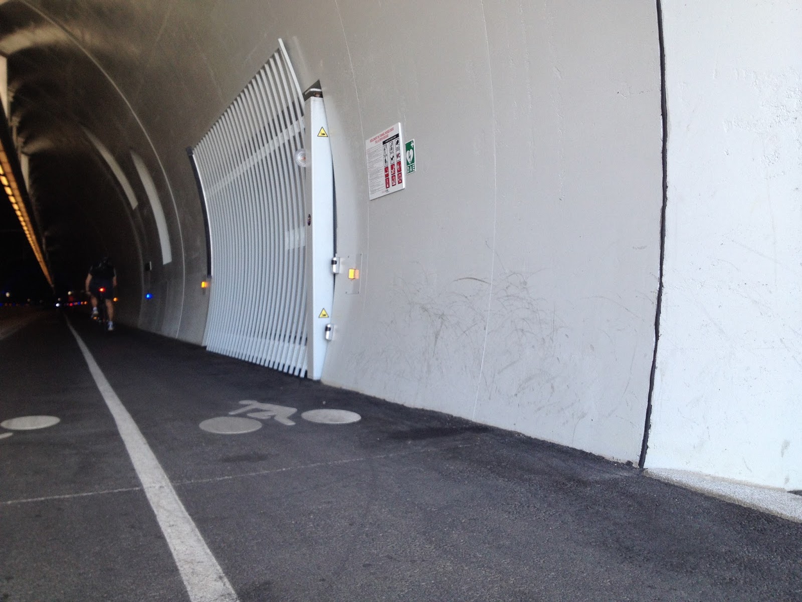 Tunnel Croix Rousse Spot Street Lyon Skate Spot 2/5
