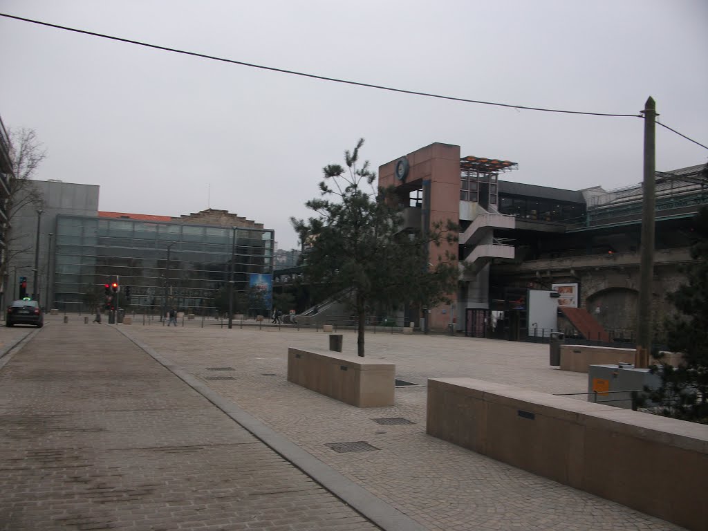 Les Archives Spot Street Lyon Skate Spot 3/5