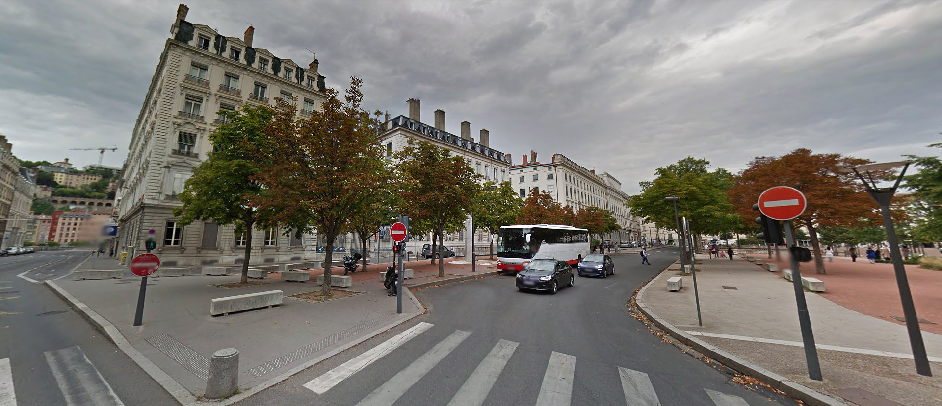Place Bellecour Spot Street Lyon Skate Spot 3/5