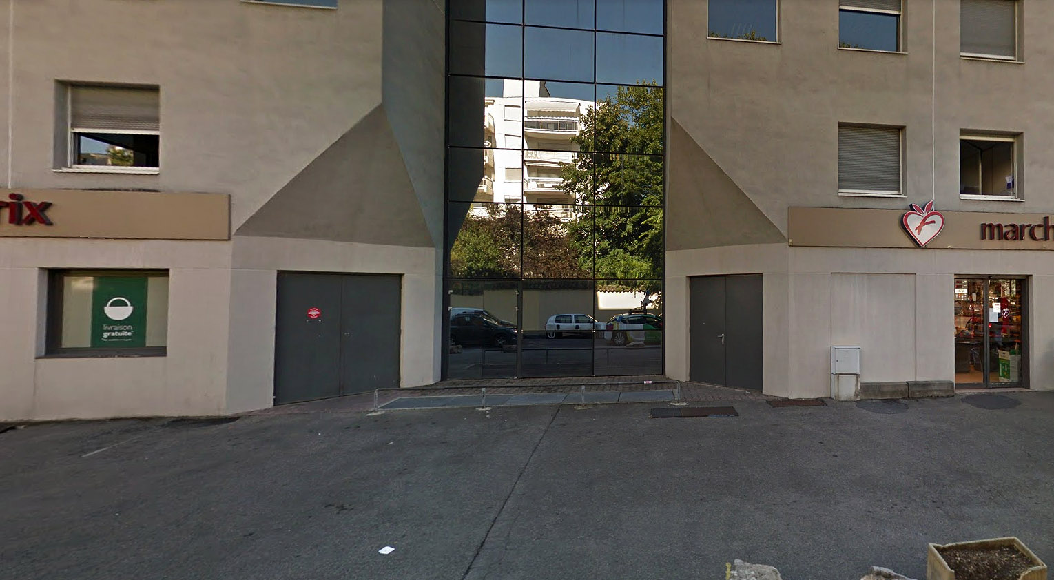 Sans Souci Metro Spot Street Lyon Skate Spot 1/5