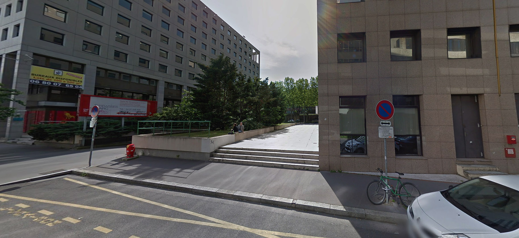 Guerin Street Spot Street Villeurbanne Skate Spot 3/5