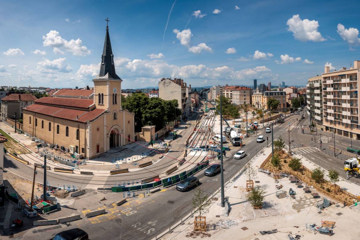 Cours Tolstoï Spot Street Villeurbanne Skate Spot 2/5