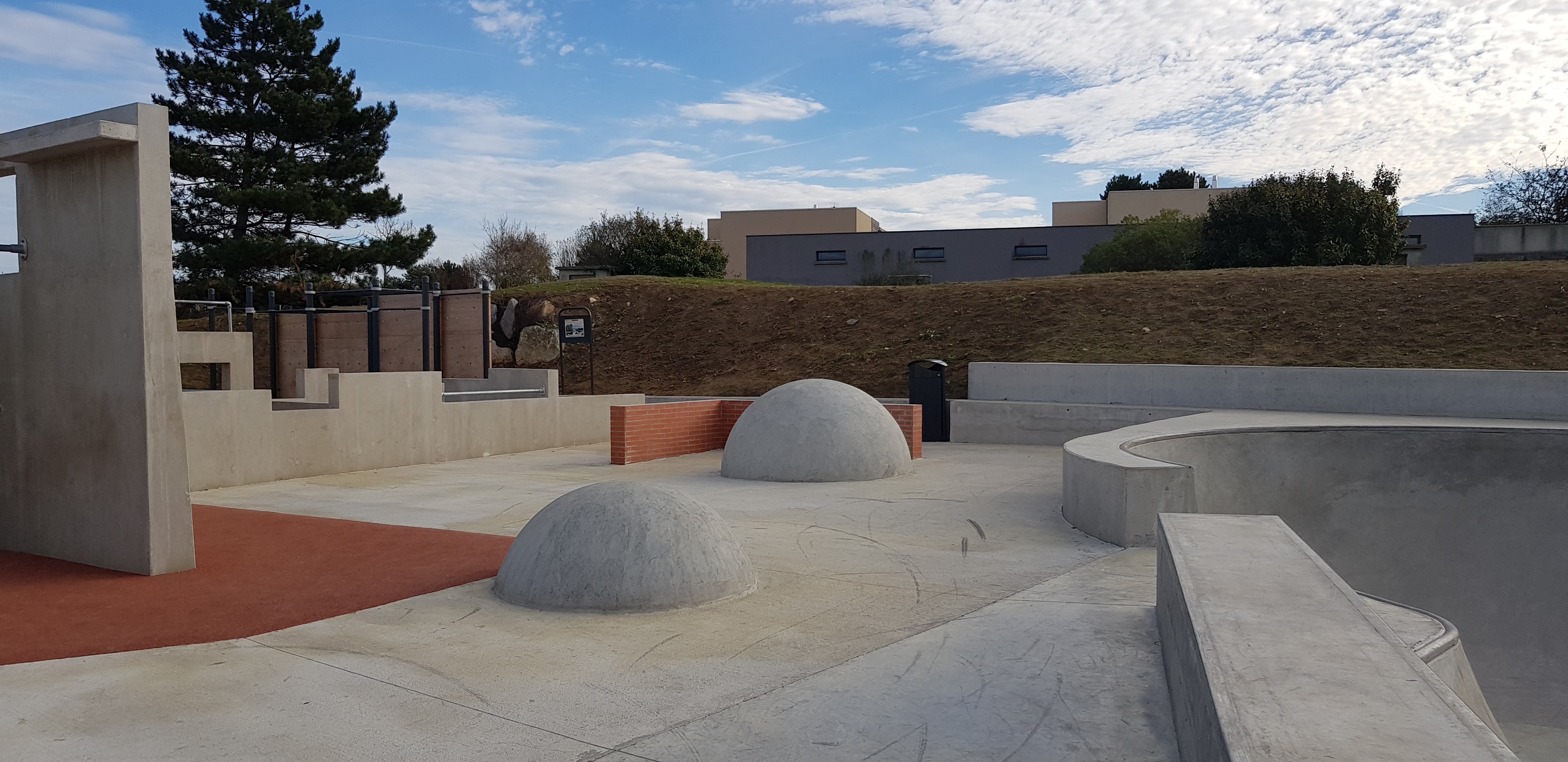 Le Spot Bowl Cherbourg en Cotentin Skate Spot 4/5
