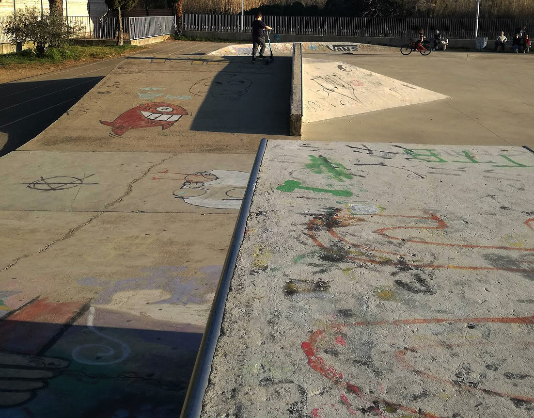 Le Coup Perdu Skatepark Miramas Skate Spot 2/5