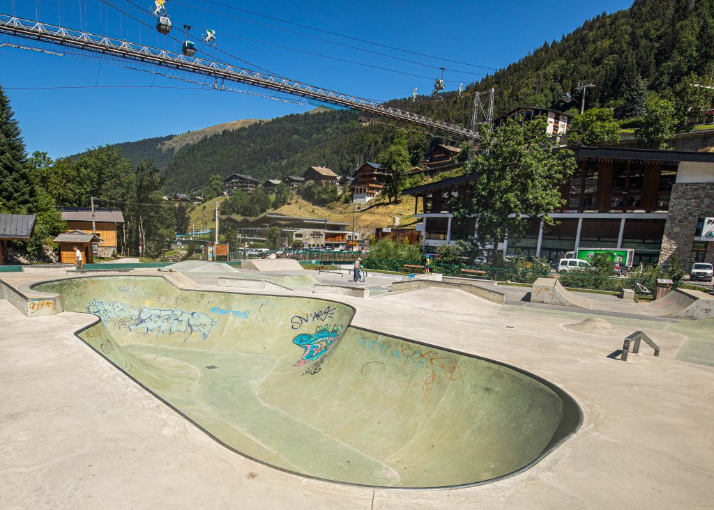 Škoda Arena Skatepark Morzine Skate Spot 3/5