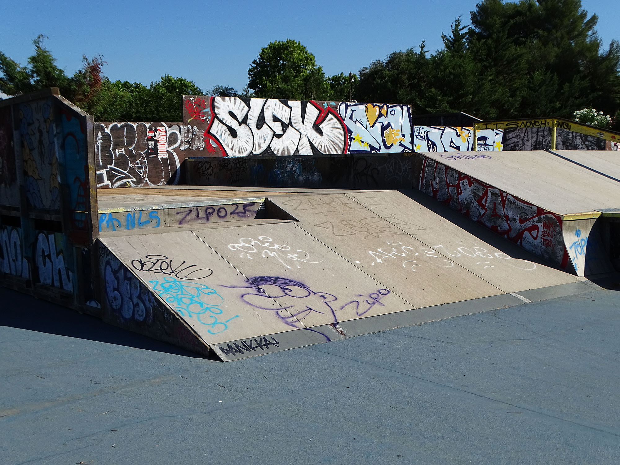 Grammont Old Modules Skatepark Montpellier Skate Spot 3/5