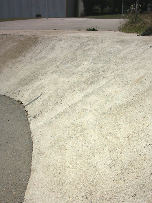 Besson Skatepark Briec Skate Spot 3/5