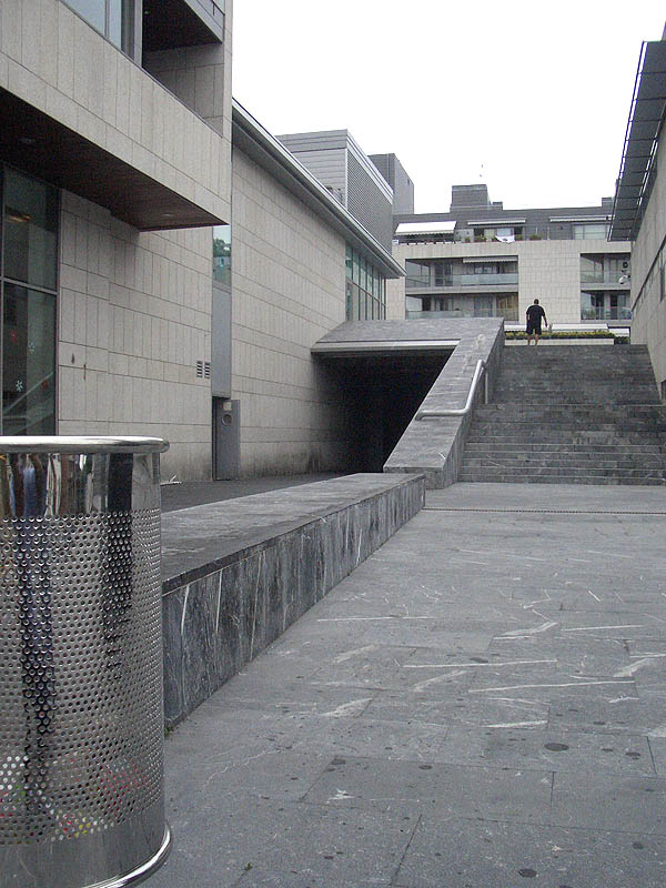 Juzgado Plaza Irun Skate Spot 5/5