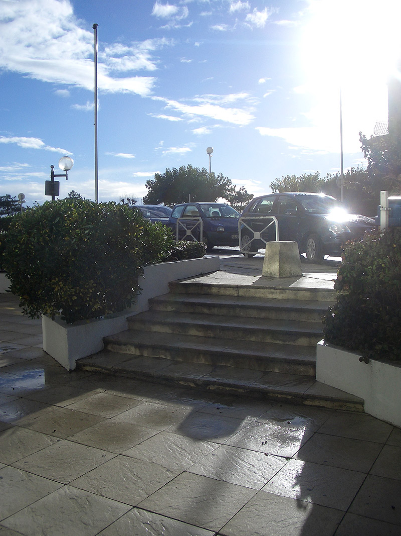 The Casino Spot Street La Baule Escoublac Skate Spot 3/5