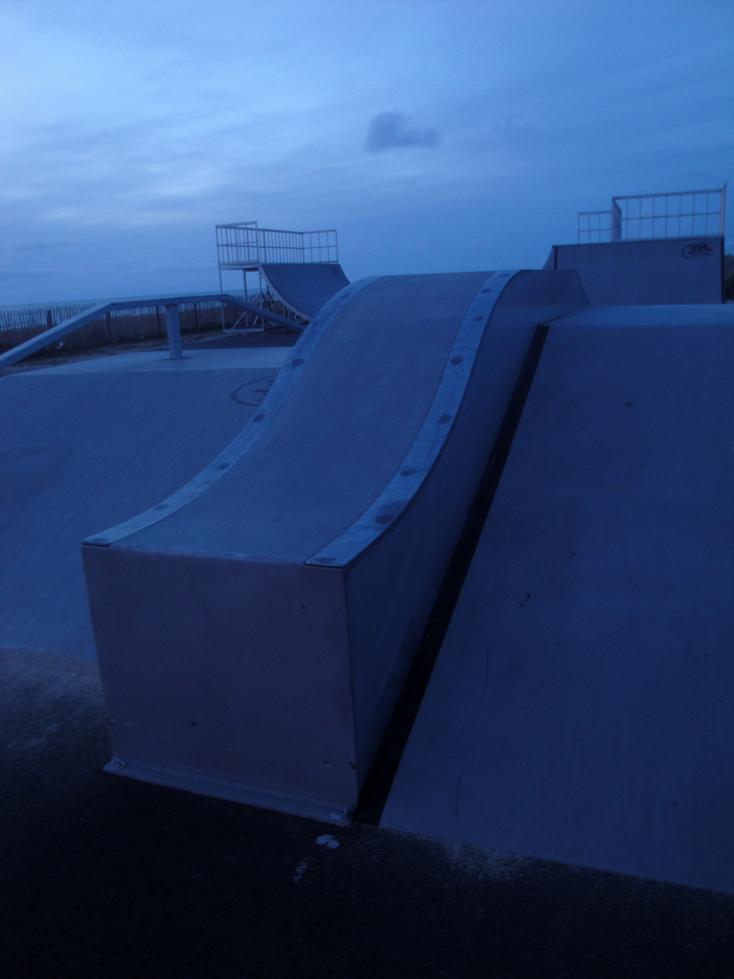 Surf Club Skatepark Lacanau Skate Spot 2/5