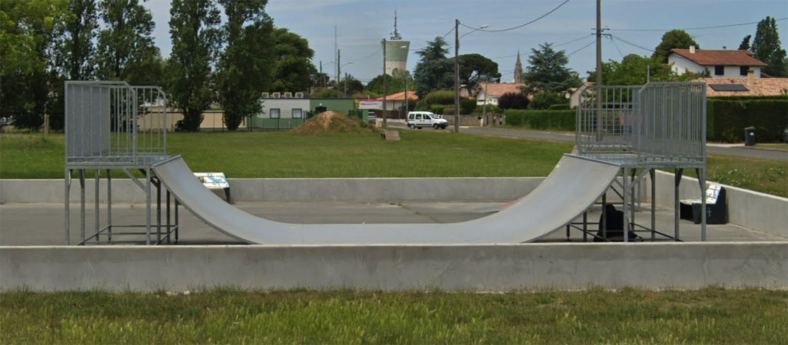 Collège Skatepark Lesparre Médoc Skate Spot 3/5