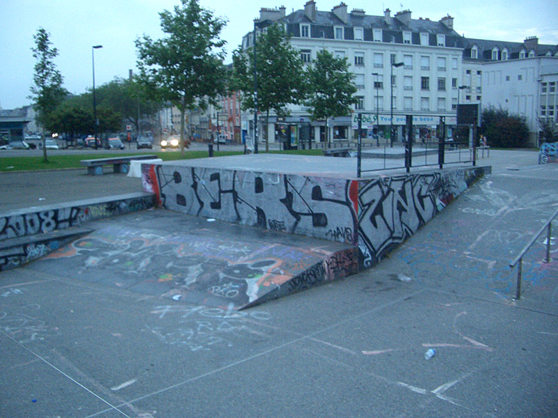 Ricordeau Skatepark Nantes Skate Spot 5/5
