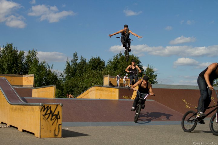 Capitainerie Skatepark Draveil Skate Spot 3/5