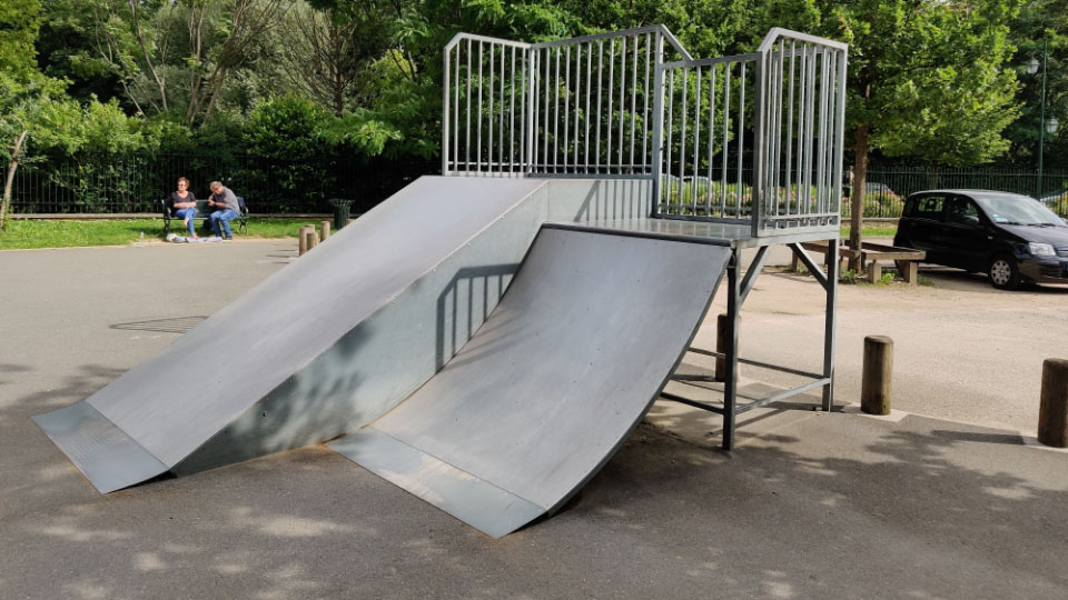 Deux Rivières Skatepark Yerres Skate Spot 2/5