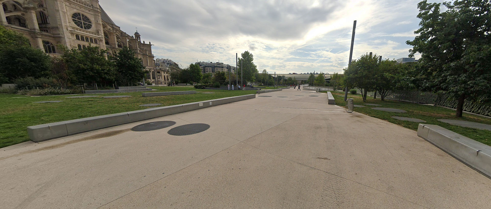 Châtelet les Halles Spot Street Paris Skate Spot 3/5