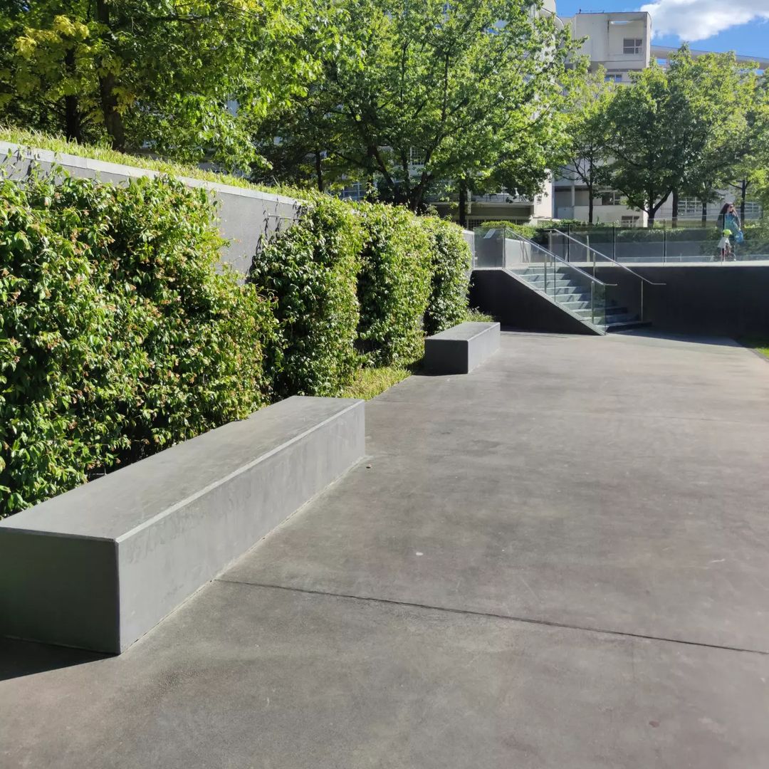 Jardin Eugénie Djendi Spot Street Paris Skate Spot 4/5