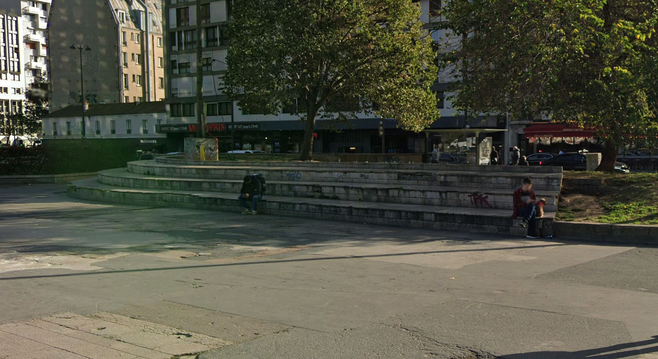 Montparnasse Gare Spot Street Paris Skate Spot 3/5