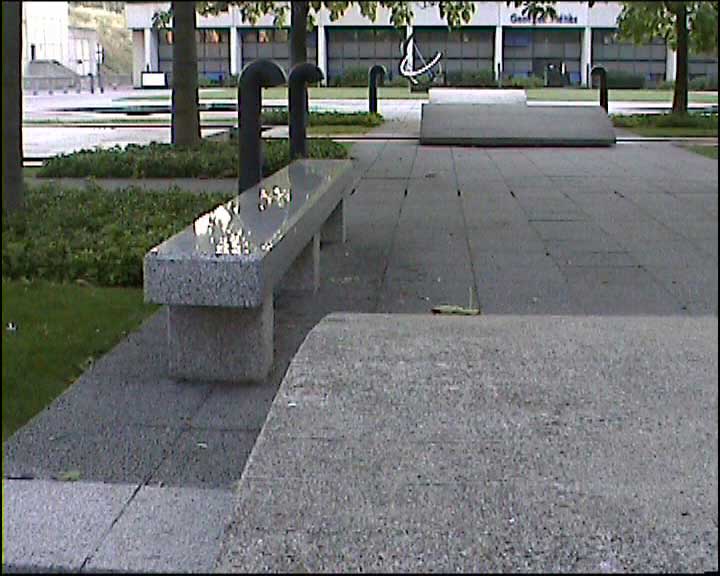 La Geode de la Villette Spot Street Paris Skate Spot 3/5