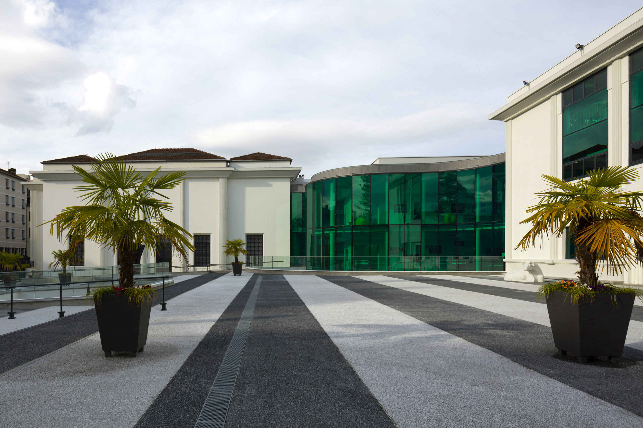 Musée des Beaux Arts Art Pau Skate Spot 3/5