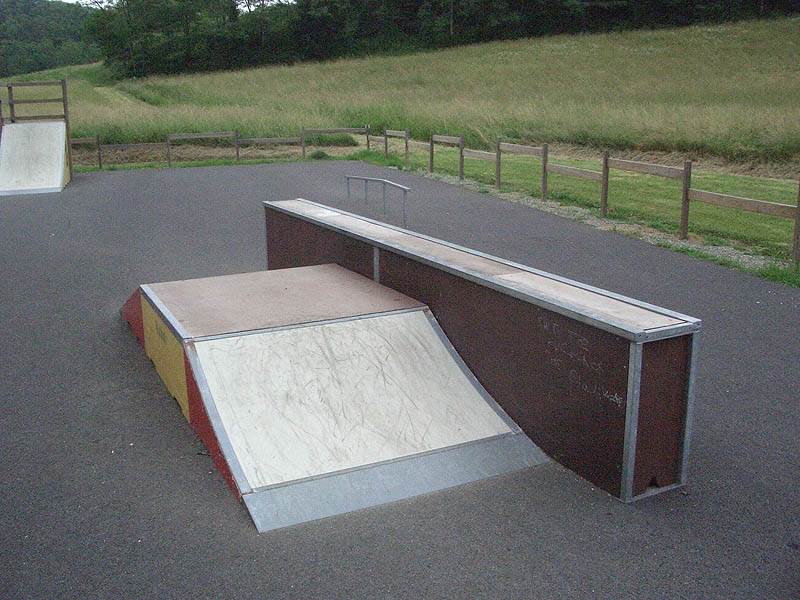 Pouillon Skatepark Pouillon Skate Spot 2/5