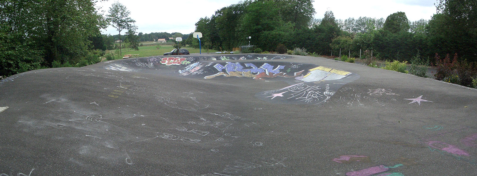 Saint Lon les Mines Pumptrack Saint Lon les Mines Skate Spot 3/5
